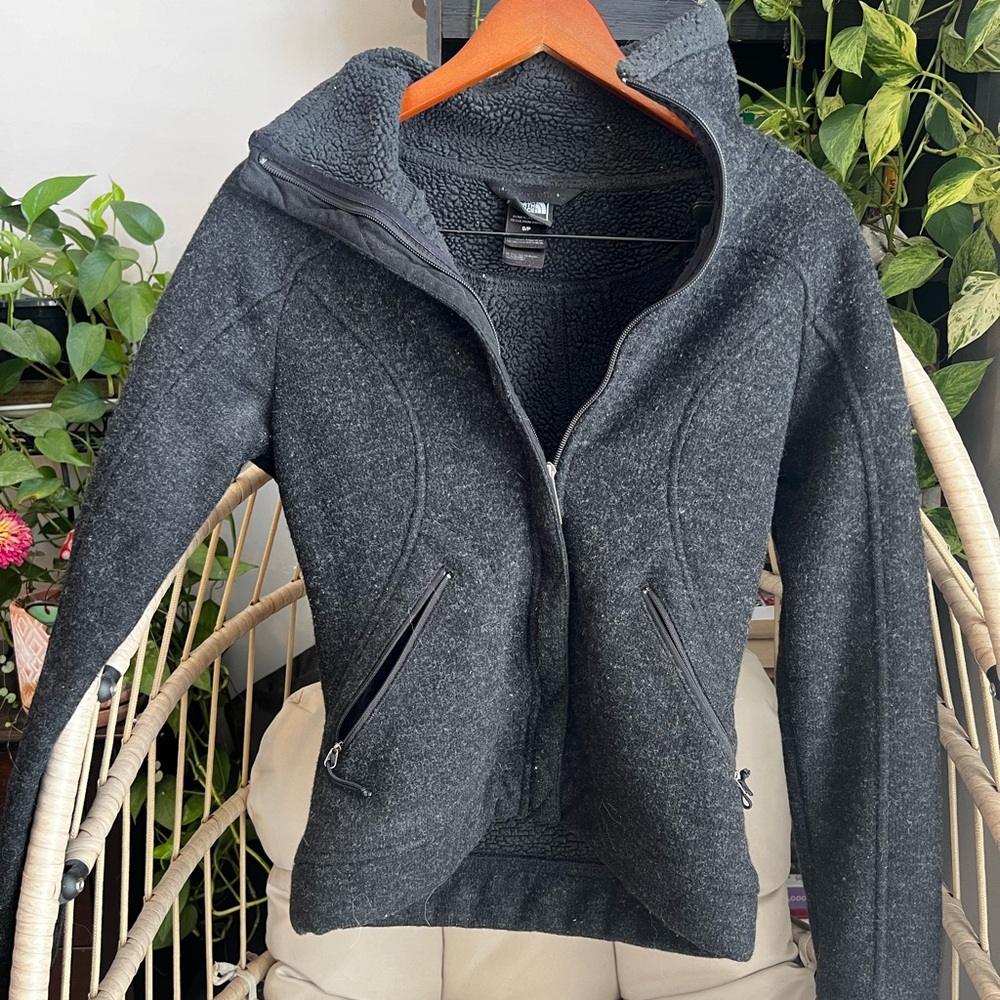 North Face Gray Jacket Size Small - image 1